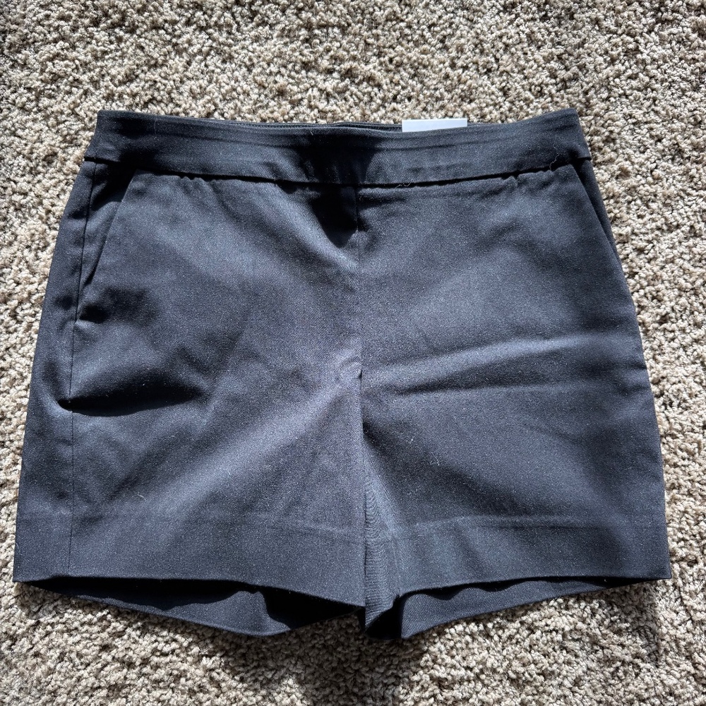 NWT White House Black Market Pull-on Shorts Black Size 4